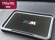 Коврик KPM 024 "BMW M-серия" на приборную панель малый с бортами силикон 17*11см